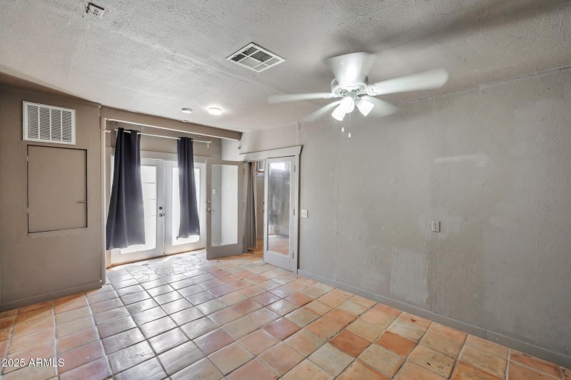 29-web-or-mls-QP- MAP_4544