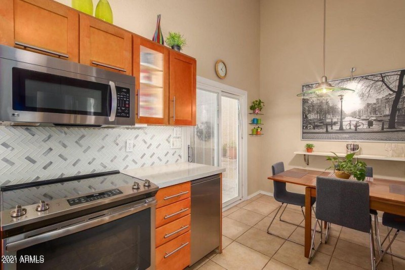 20210304161914330325000000-o