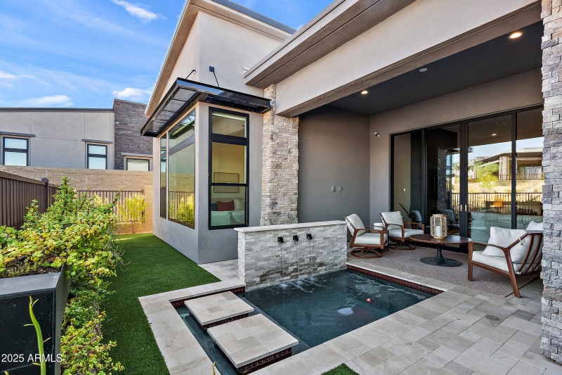 Heated spool & covered patio