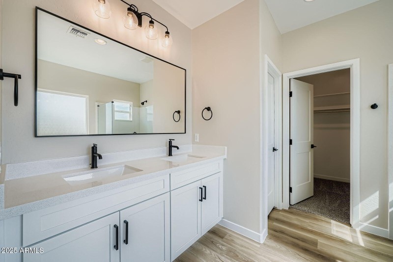 16 - 5523 Primary Bathroom