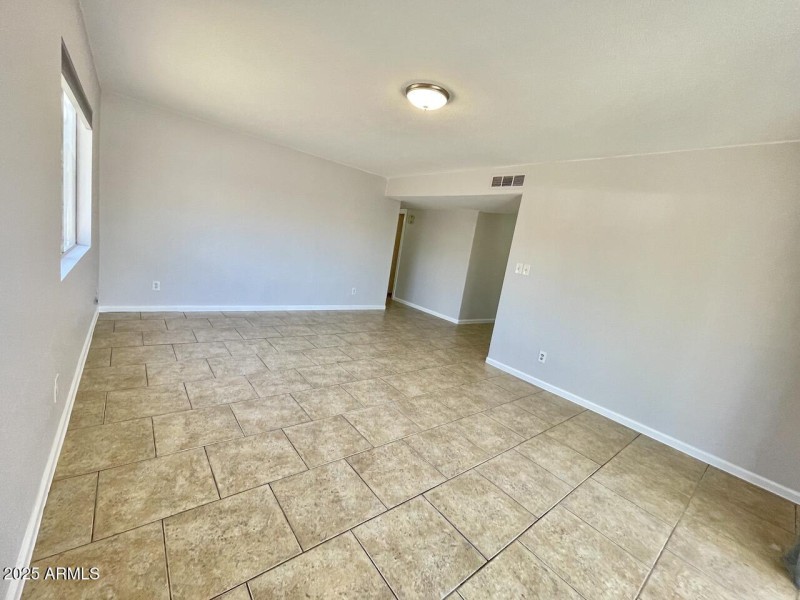 10 Living 14823 N 60th Ave