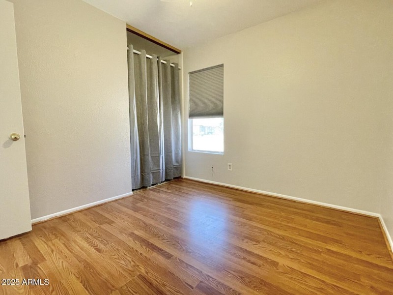 19 Bed 2. 14823 N 60th Ave