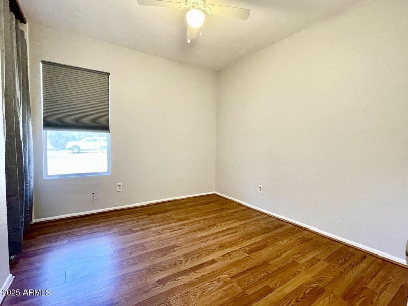 20 Bed 2. 14823 N 60th Ave