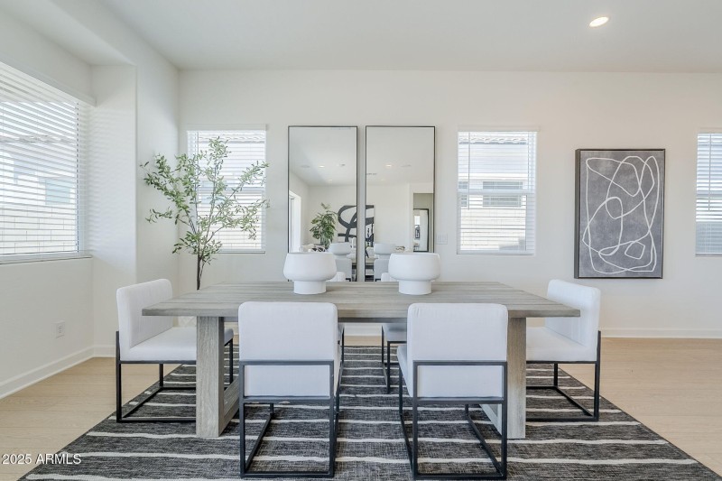 Casual Dining Area