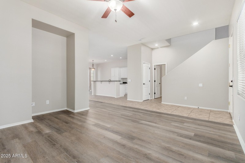 Entry/Living