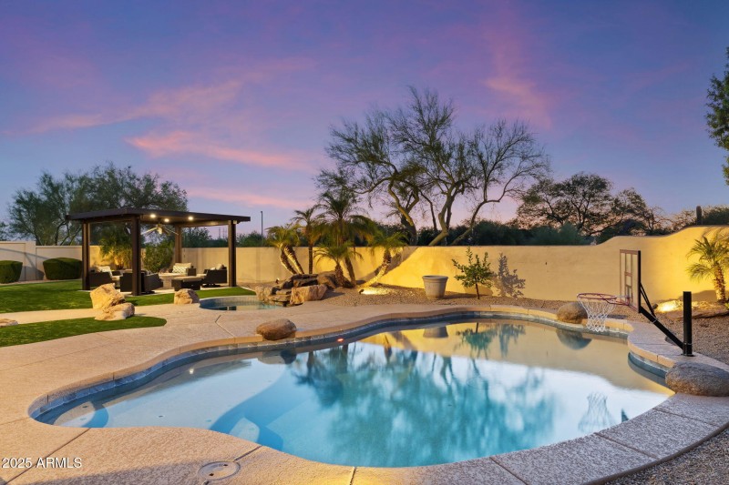 Resort Like Back Yard!