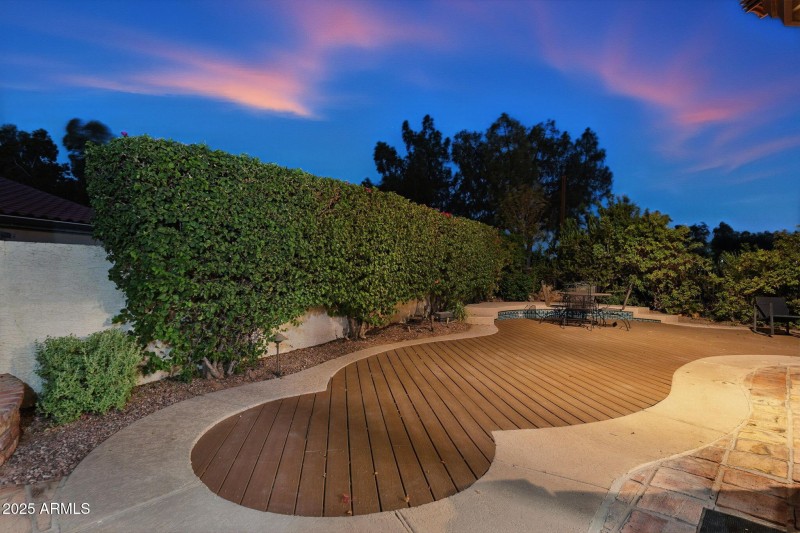 5019 E La Mirada Way