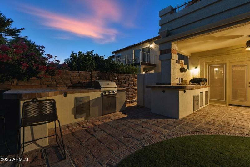 5019 E La Mirada Way