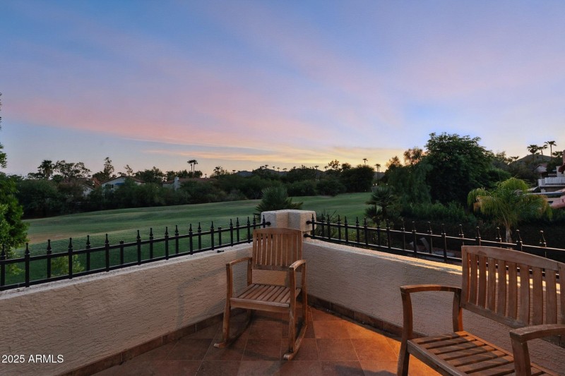 5019 E La Mirada Way