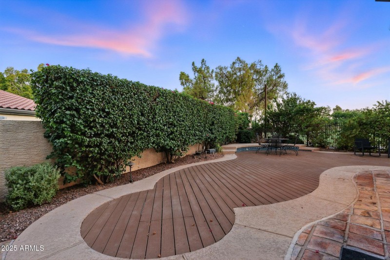5019 E La Mirada Way