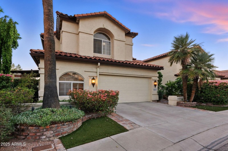 5019 E La Mirada Way
