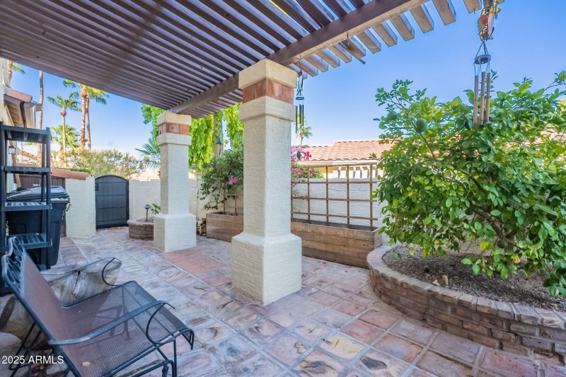 5019 E La Mirada Way