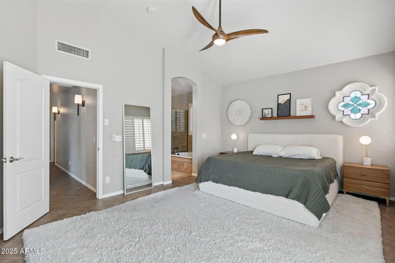 5019 E La Mirada Way