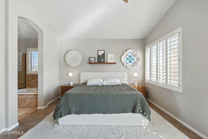 5019 E La Mirada Way