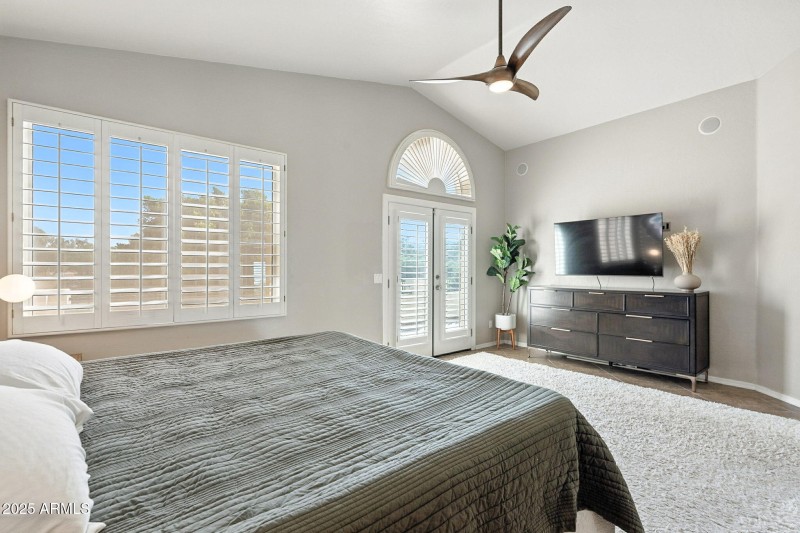 5019 E La Mirada Way