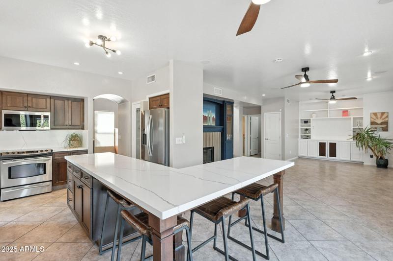 5019 E La Mirada Way