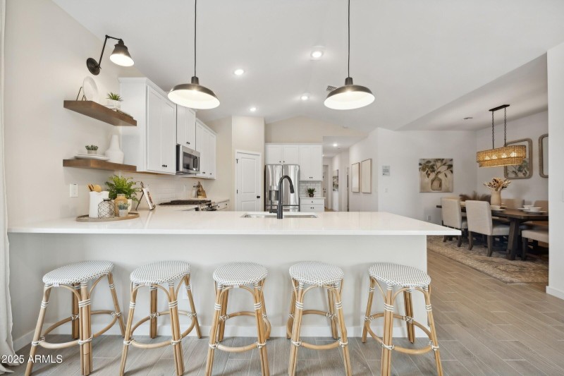 158648_Laveen Springs_Orinoco_Kitchen_Fa
