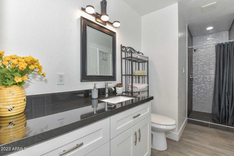 2nd Hall Bath