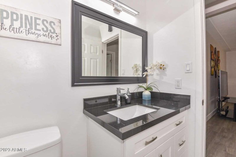 Hall Bath2