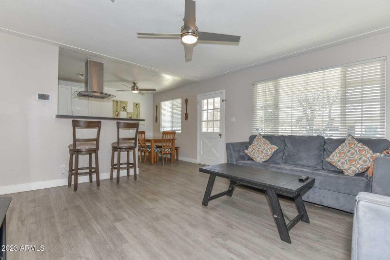 Living Room-Kitchen