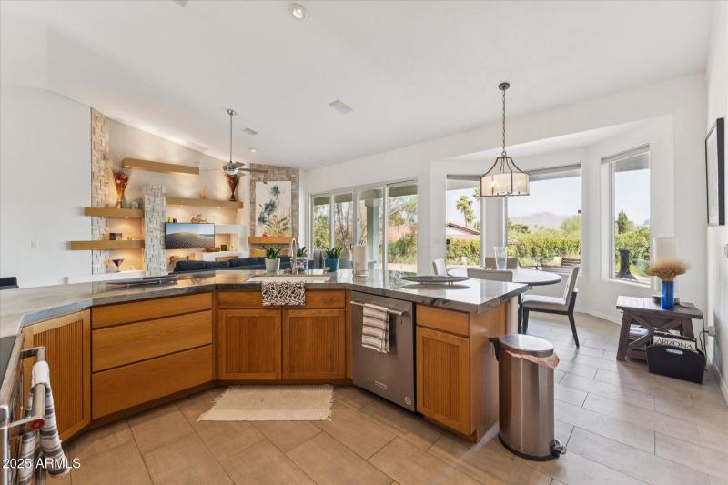 11-Kitchen