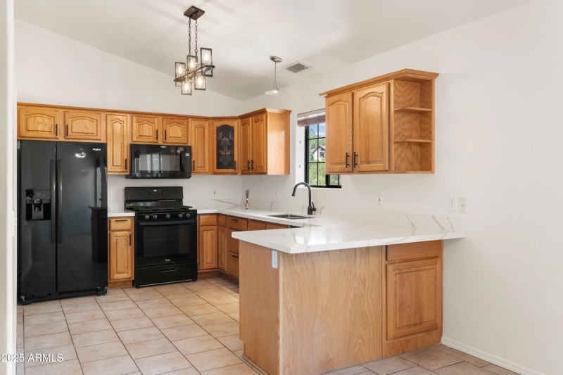 16-Kitchen