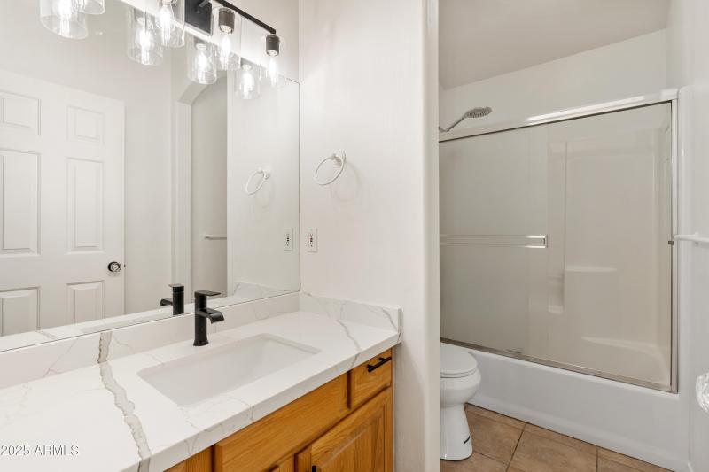 25-Bathroom