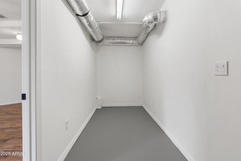 37-Storage Area