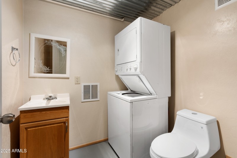 40-Bathroom 2