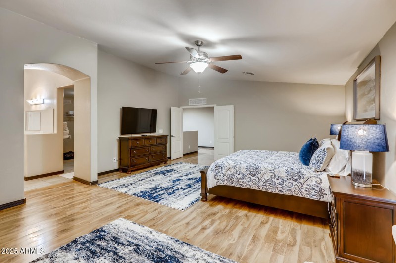 12379 West Sells Dr Avondale-large-015-0