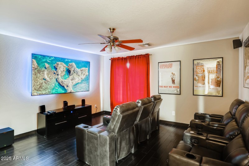 12379 West Sells Dr Avondale-large-026-0