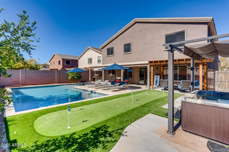 12379 West Sells Dr Avondale-large-035-0