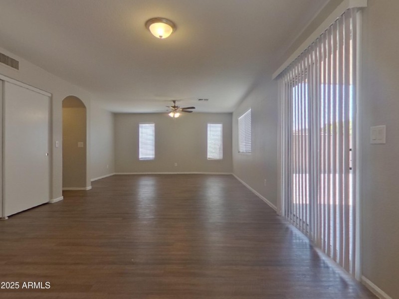 12_pc_DjqLFKFHjL_SqxD9YgPdj_other_room_o