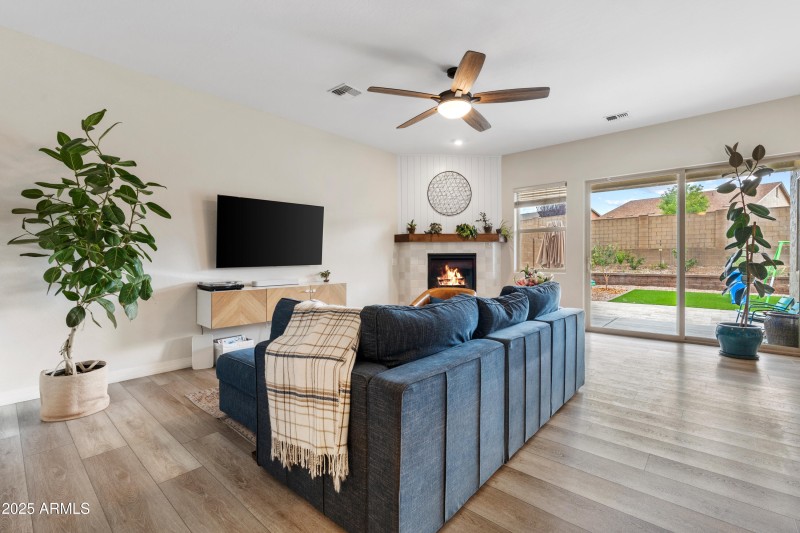 07-Living Room