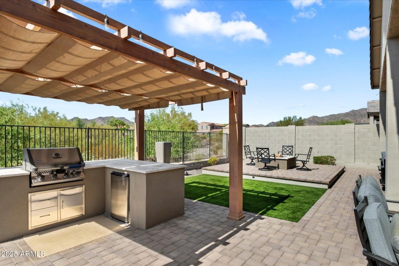 Backyard_View