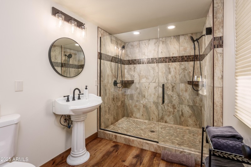 Guest Suite Bathroom