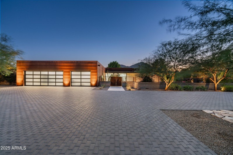 3-Car Garage