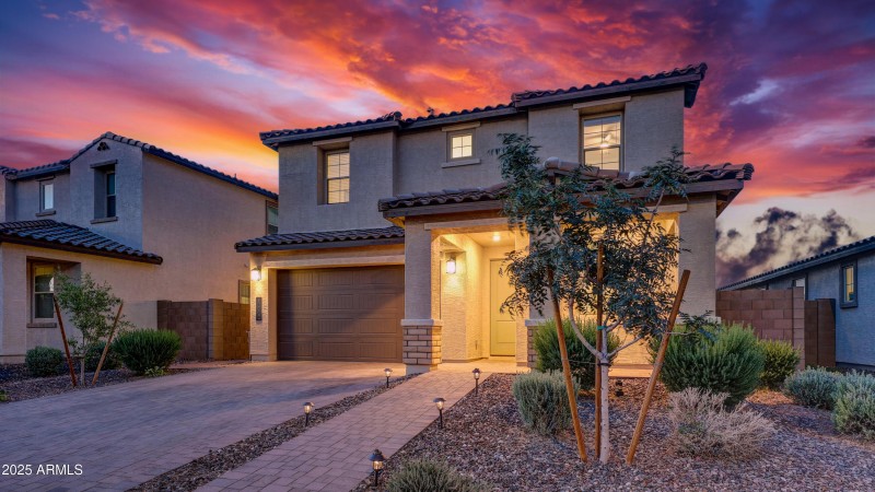 5 Bed 3 Bath Smart Home!