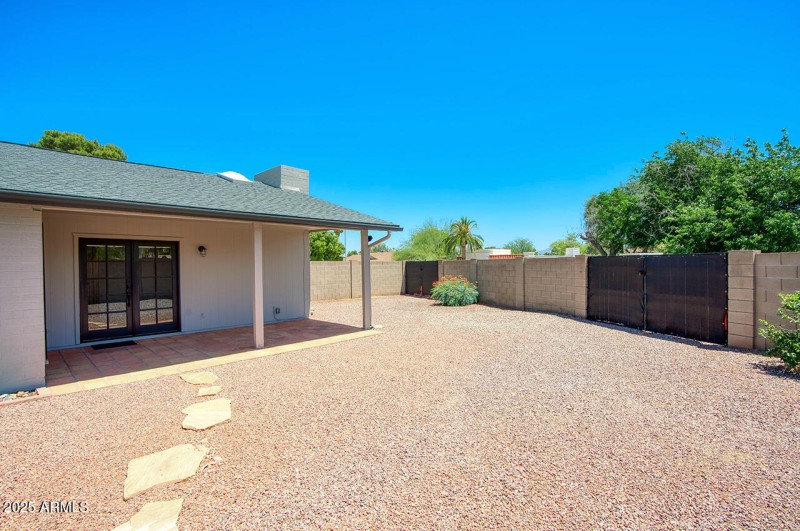 Backyard Double RV Gates - Shangri La