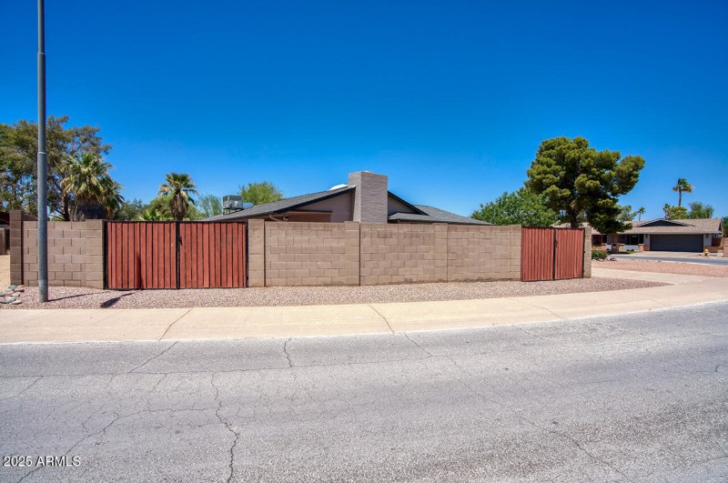 Double RV Gates - Shangri La