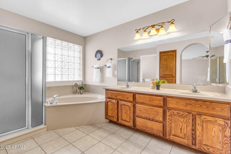 11338 E Neville Avenue, Mesa, AZ 85209