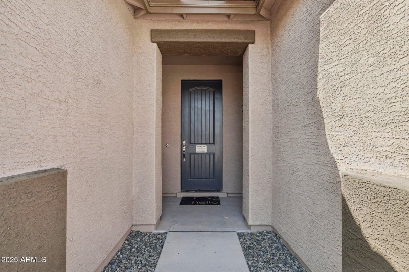 6-web-or-mls-W Luke Ave-S1208-004