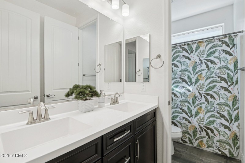 22-web-or-mls-W Luke Ave-S1208-020