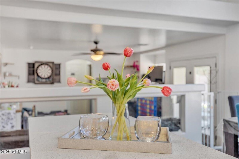 02-7760_W_Marlette_Ave20