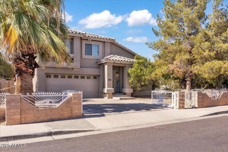 05-7760_W_Marlette_Ave30