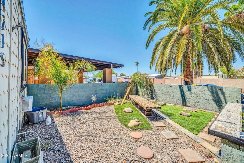 4215 N 105th Ave-4