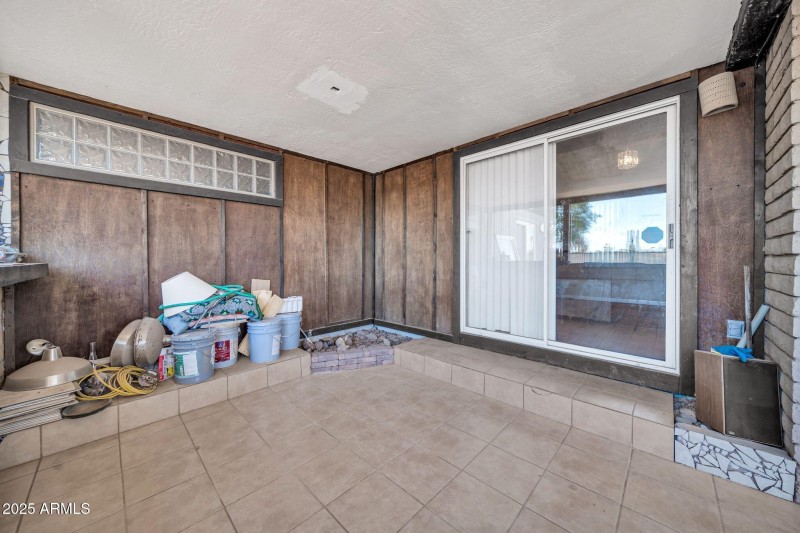 4215 N 105th Ave-21