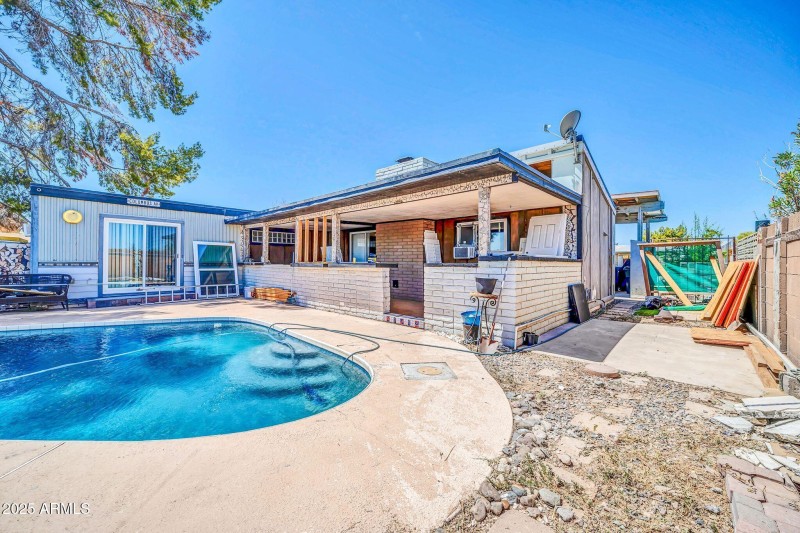 4215 N 105th Ave-28