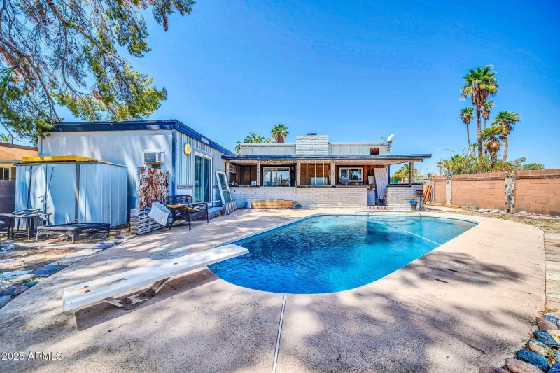 4215 N 105th Ave-30