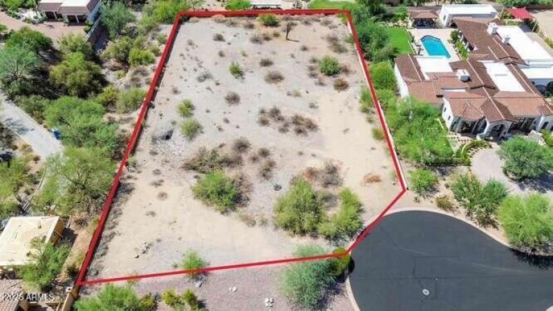 3311 E Stella Ln-small-002-013-DJI 0136-
